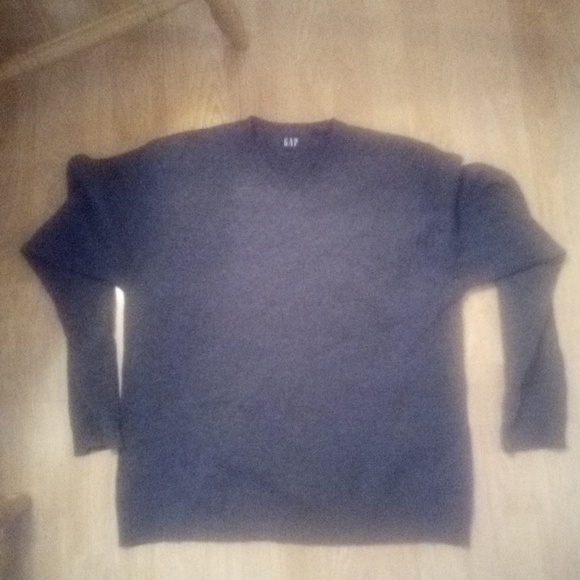GAP Other - Gap charcoal grey/black 100% lambswool sweater
